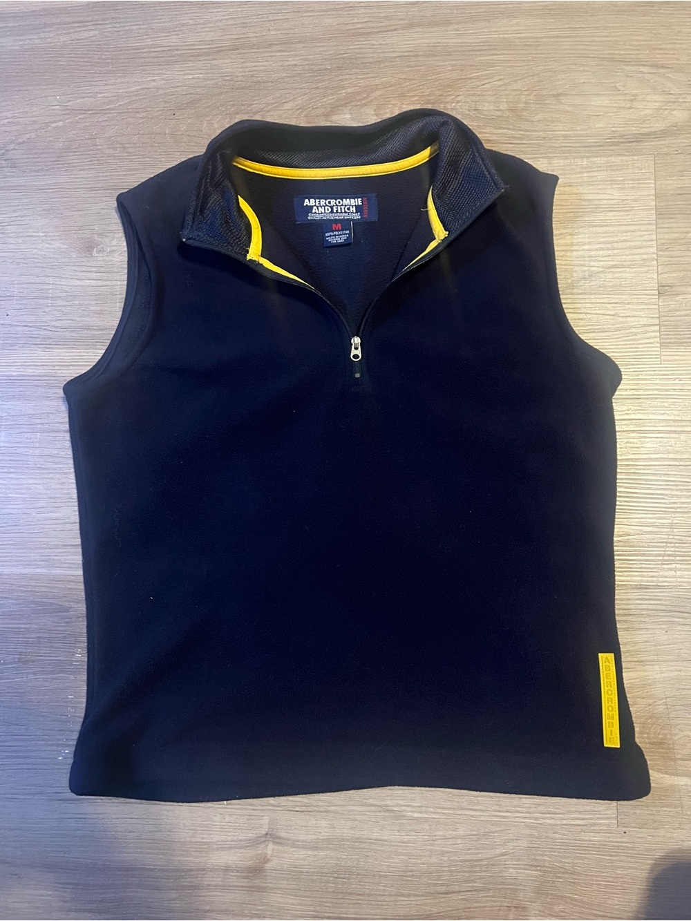 Abercrombie and Fitch Navy Fleece Vest Sz med excellent condition!!